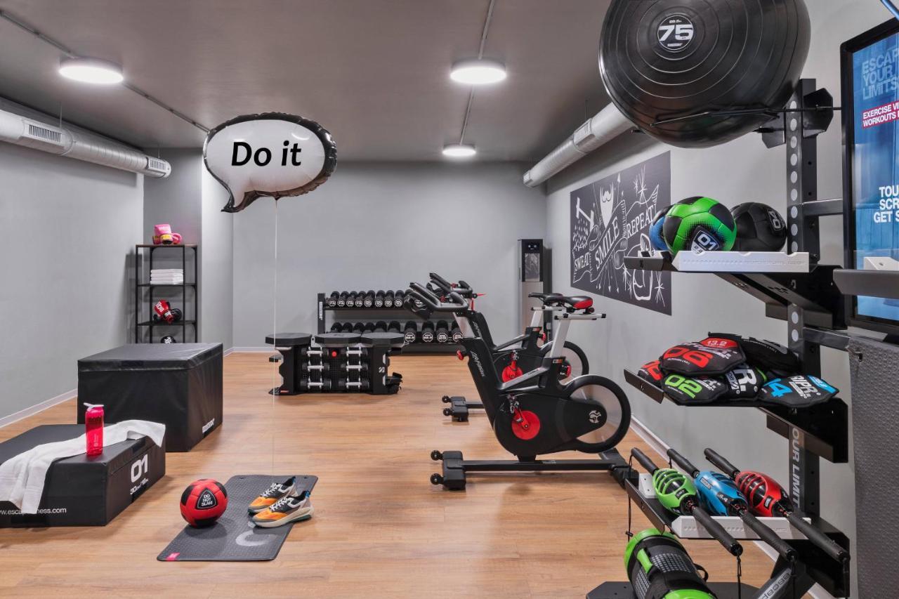 Moxy Hamburg City מראה חיצוני תמונה