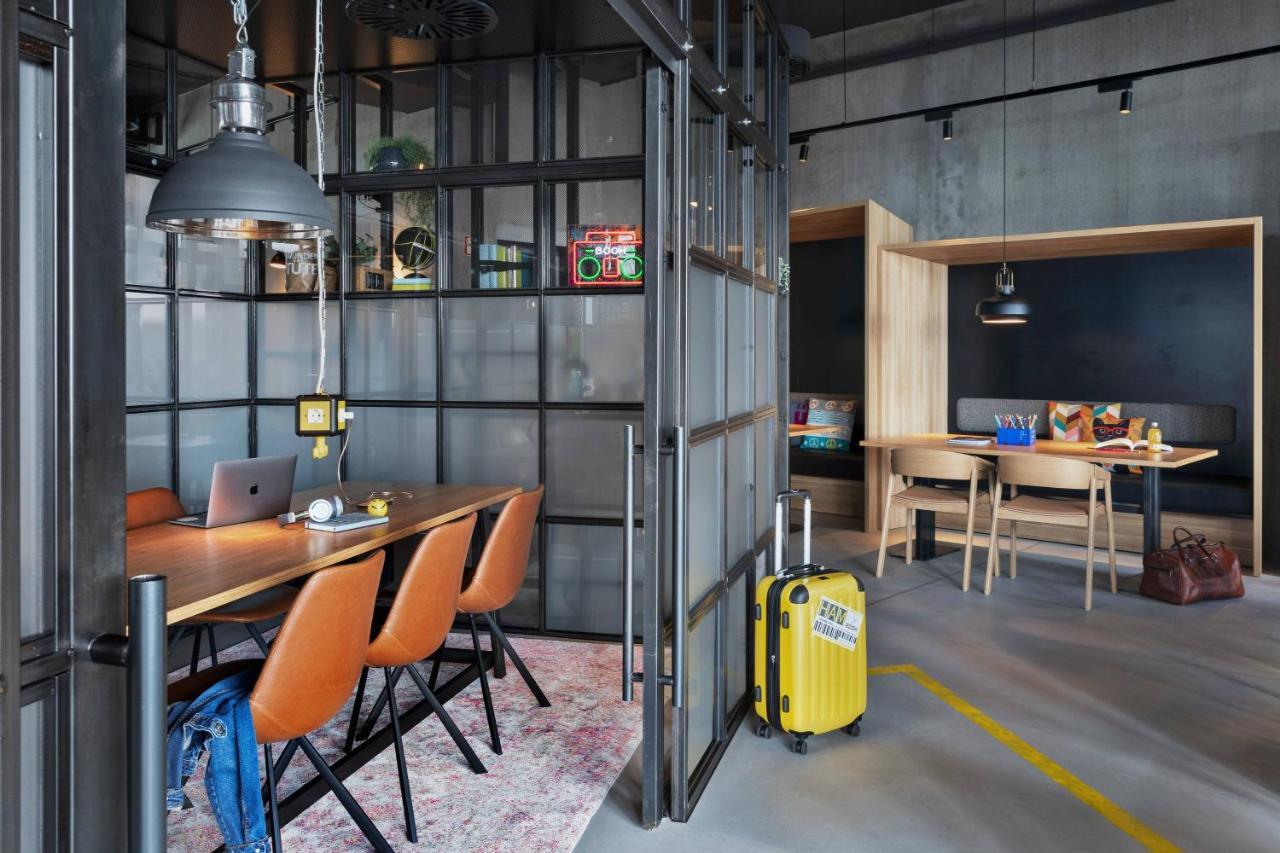 Moxy Hamburg City מראה חיצוני תמונה